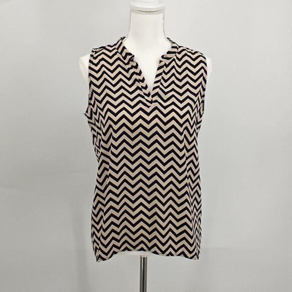 Olive & Oak Tops - Olive & Oak Women's Navy & Tan Chevron Stripe Sleeveless V Neck Top Size Medium